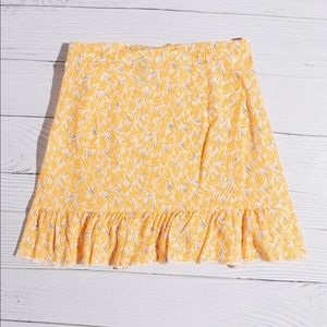 super cute yellow wrap skirt!